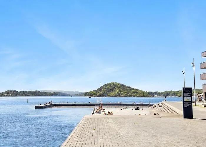 Waterfront Fjord View, Office, 2 Bedroom Lux Lägenhet