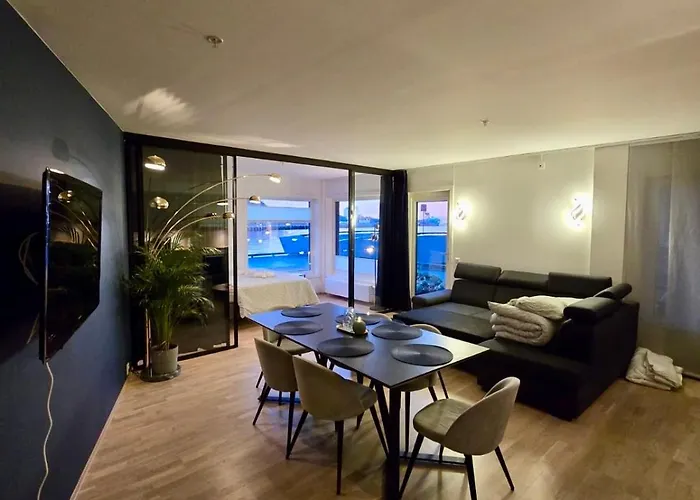 Waterfront Fjord View, Office, 2 Bedroom Lux