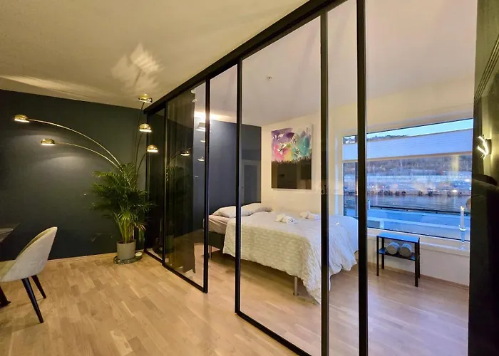 Waterfront Fjord View, Office, 2 Bedroom Lux Apartamento *